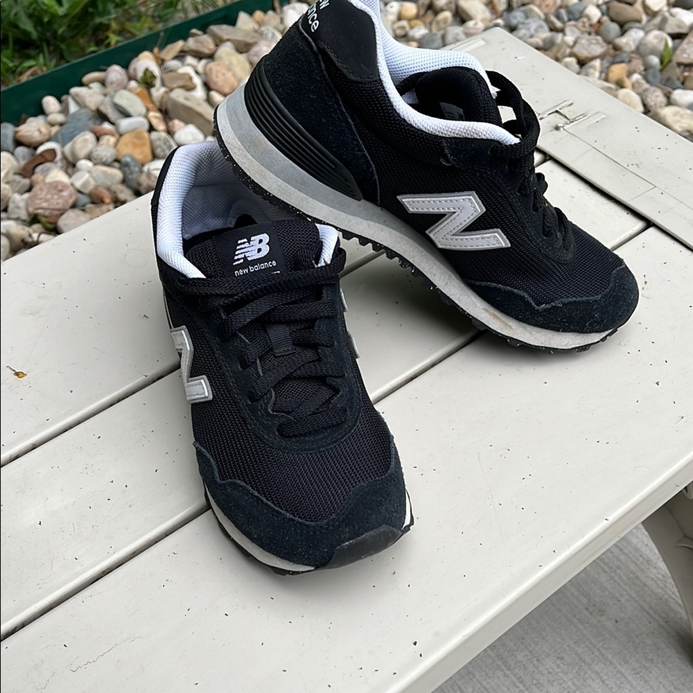 New Balance Black and White Sneakers Classic Design